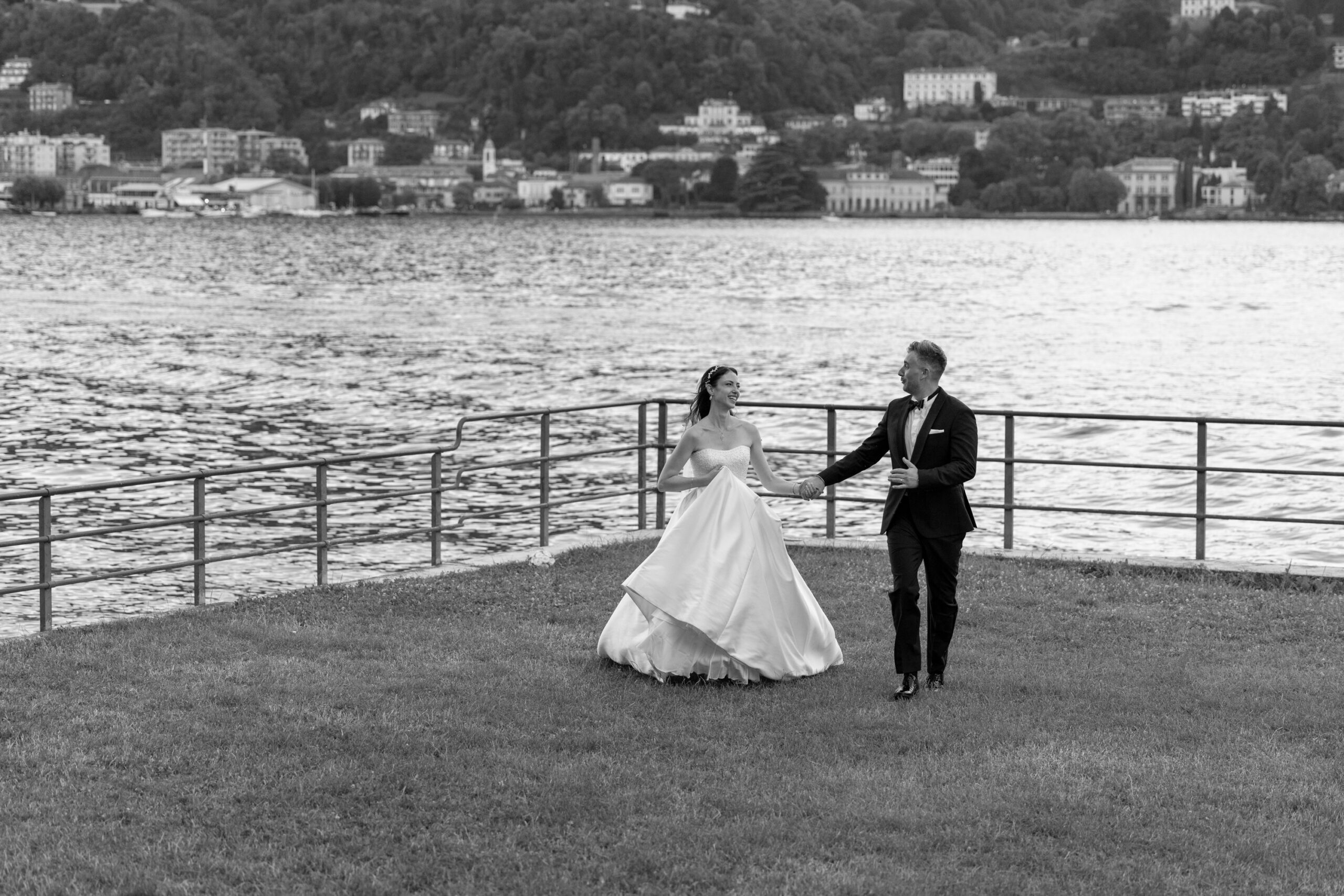 Hochzeitsvideo Basel 2 Hochzeitsfoto Basel – Brautpaar Derya und Gia, zärtlicher Kuss beim Hochzeitsshooting