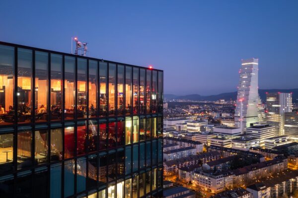 NAVOLTA_Event_007 Navolta AG Firmenanlass – Panoramablick vom Veranstaltungsort Basel bei Nacht, Event Fotografie Basel